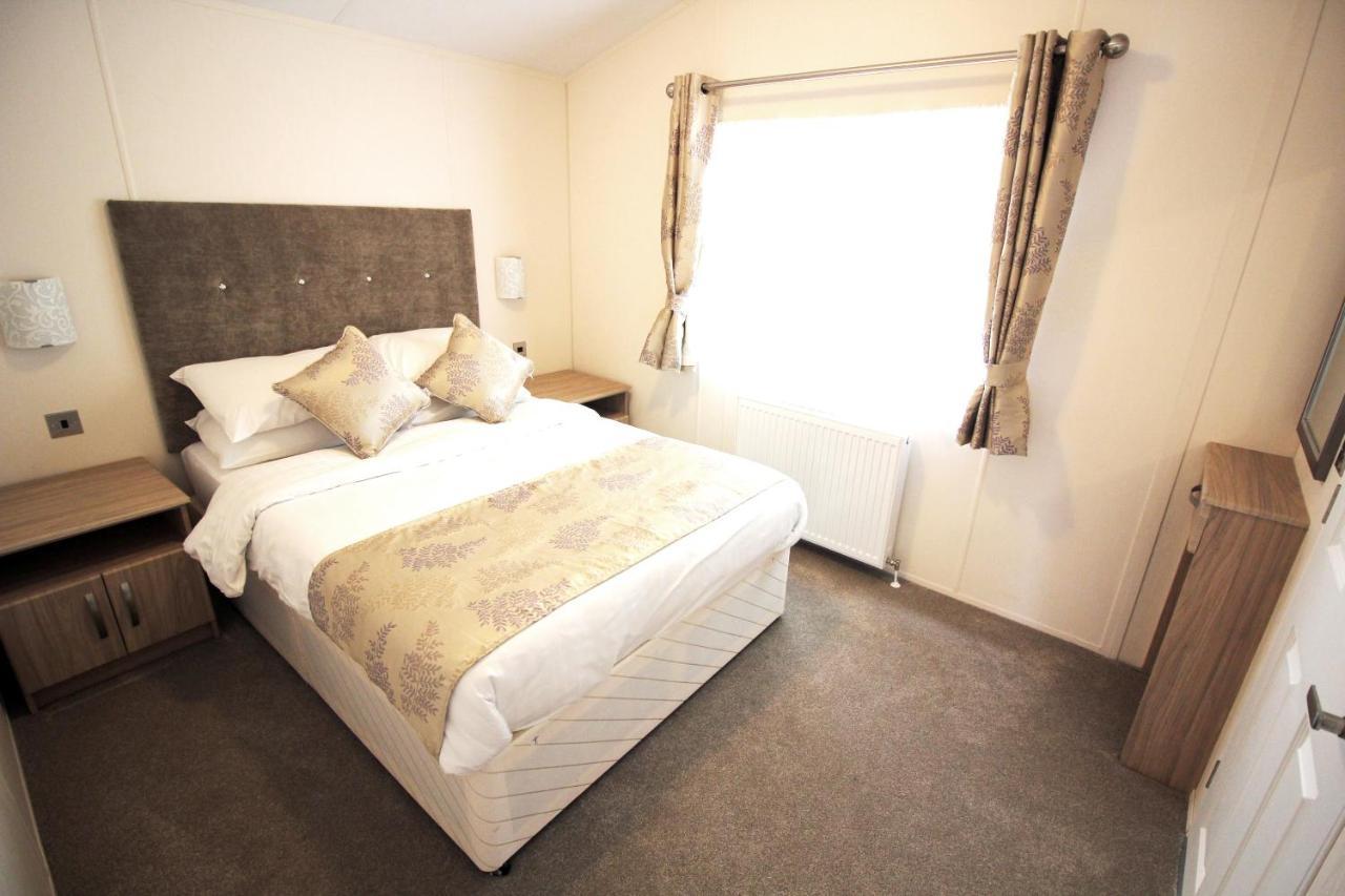 Bucklegrove Holiday Park Бат Экстерьер фото