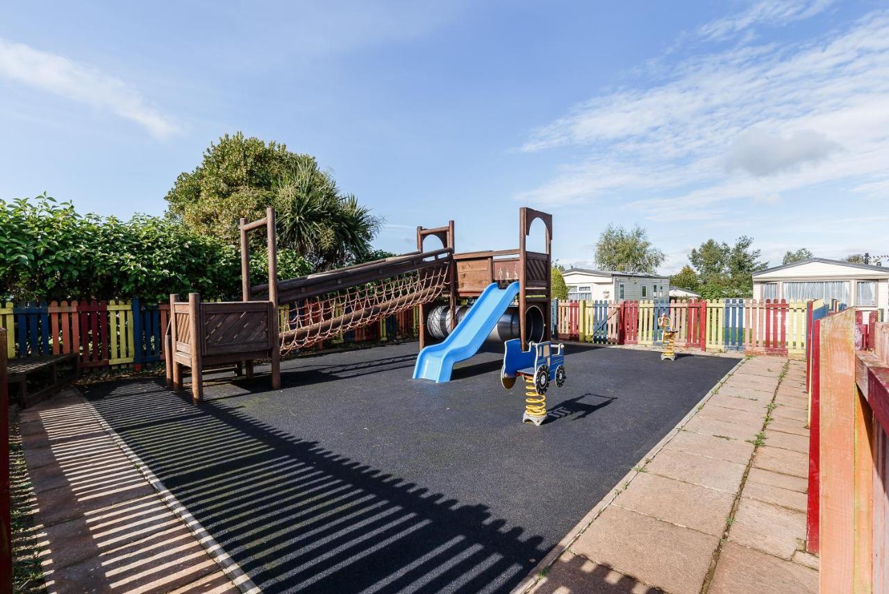 Bucklegrove Holiday Park Бат Экстерьер фото